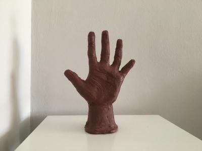 Julia Gener - Sculpture - Hand